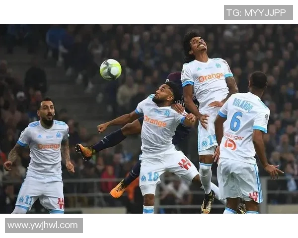 足球明星与他们的球队传奇故事探秘足球场上的荣耀与梦想交织