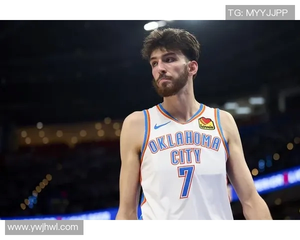 切特霍姆格伦的崛起之路:从新秀到NBA明星的蜕变与挑战 切特霍姆格伦的崛起之路:从新秀到NBA明星的蜕变与挑战